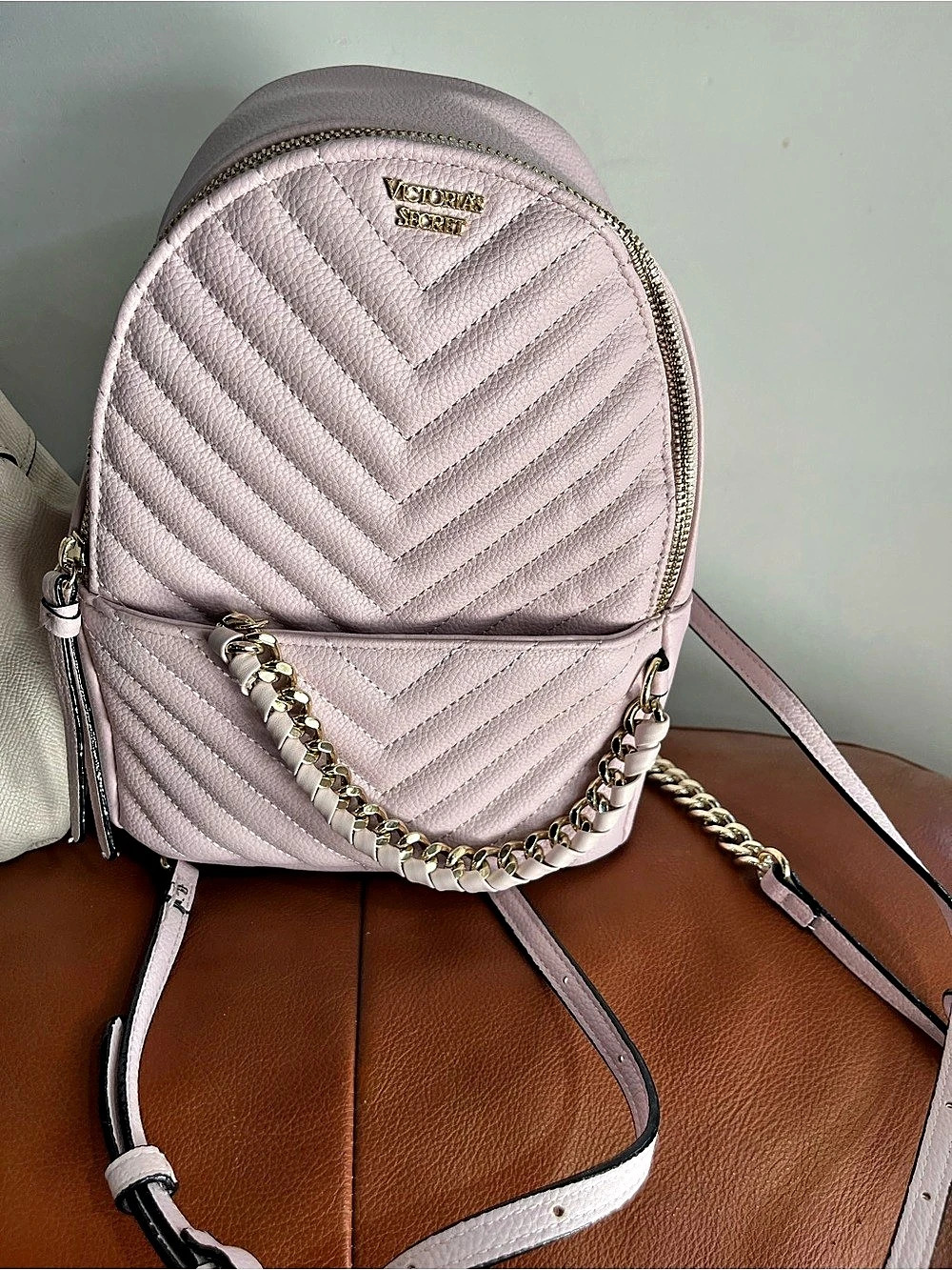 Guess Quilted Chain Strap Backpack in Pink new